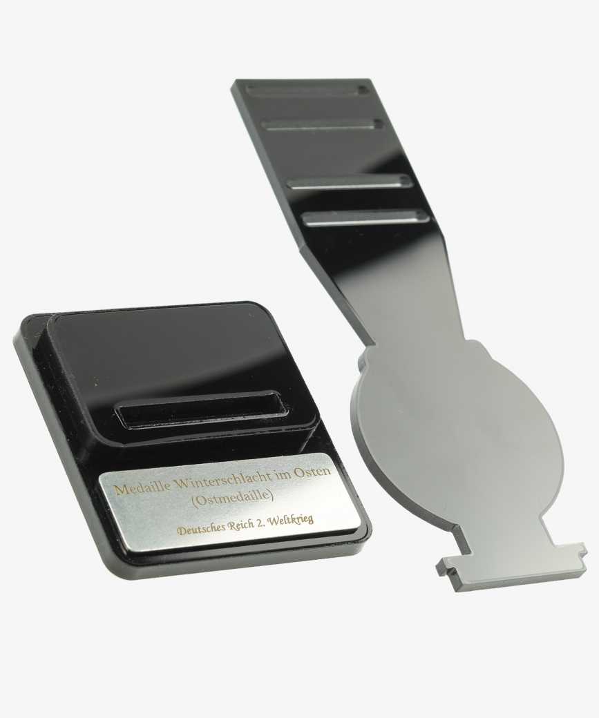 Display Stand, Medal for the Winter Battle in the East (Eastern Medal)